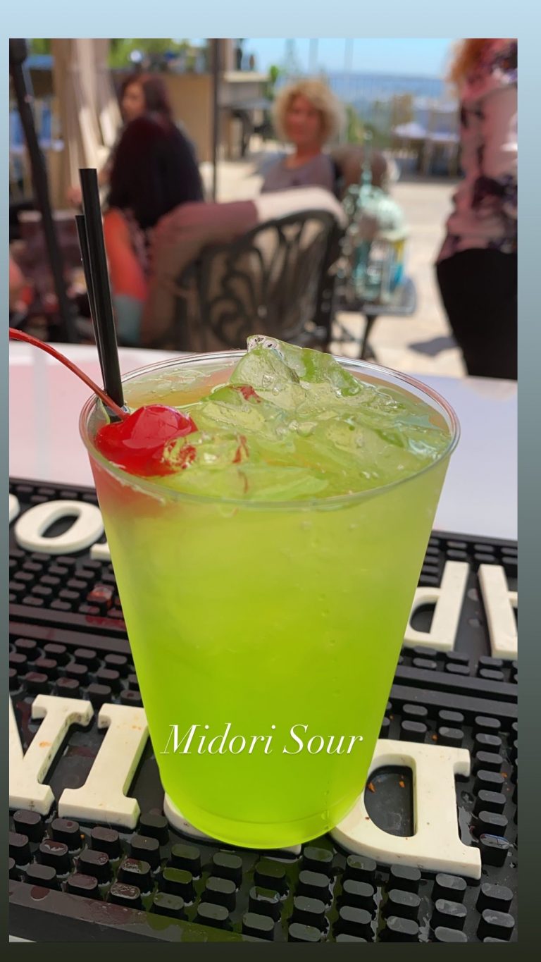 5B17F01D AF44 4CEE B1FC B5A0D04D5B57 768x1365