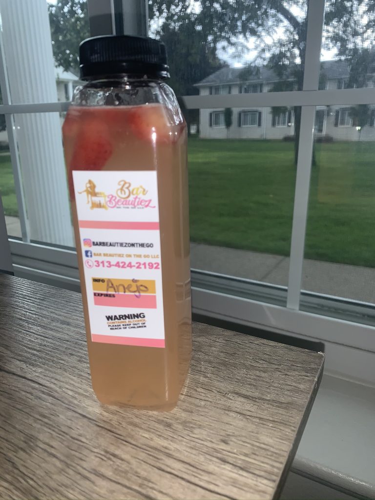 ACA905AA 77DE 49C1 B450 FE56B3F17966 768x1024